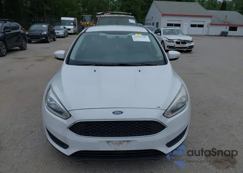 2015 Ford Focus Se z USA, uszkodzony, nr VIN 1FADP3K29FL213152